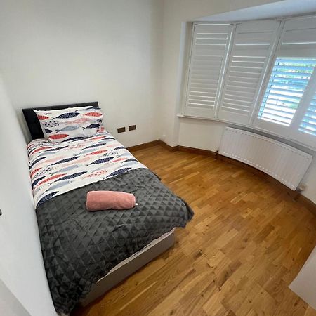 Good Priced Single Rooms In Northolt Exterior foto