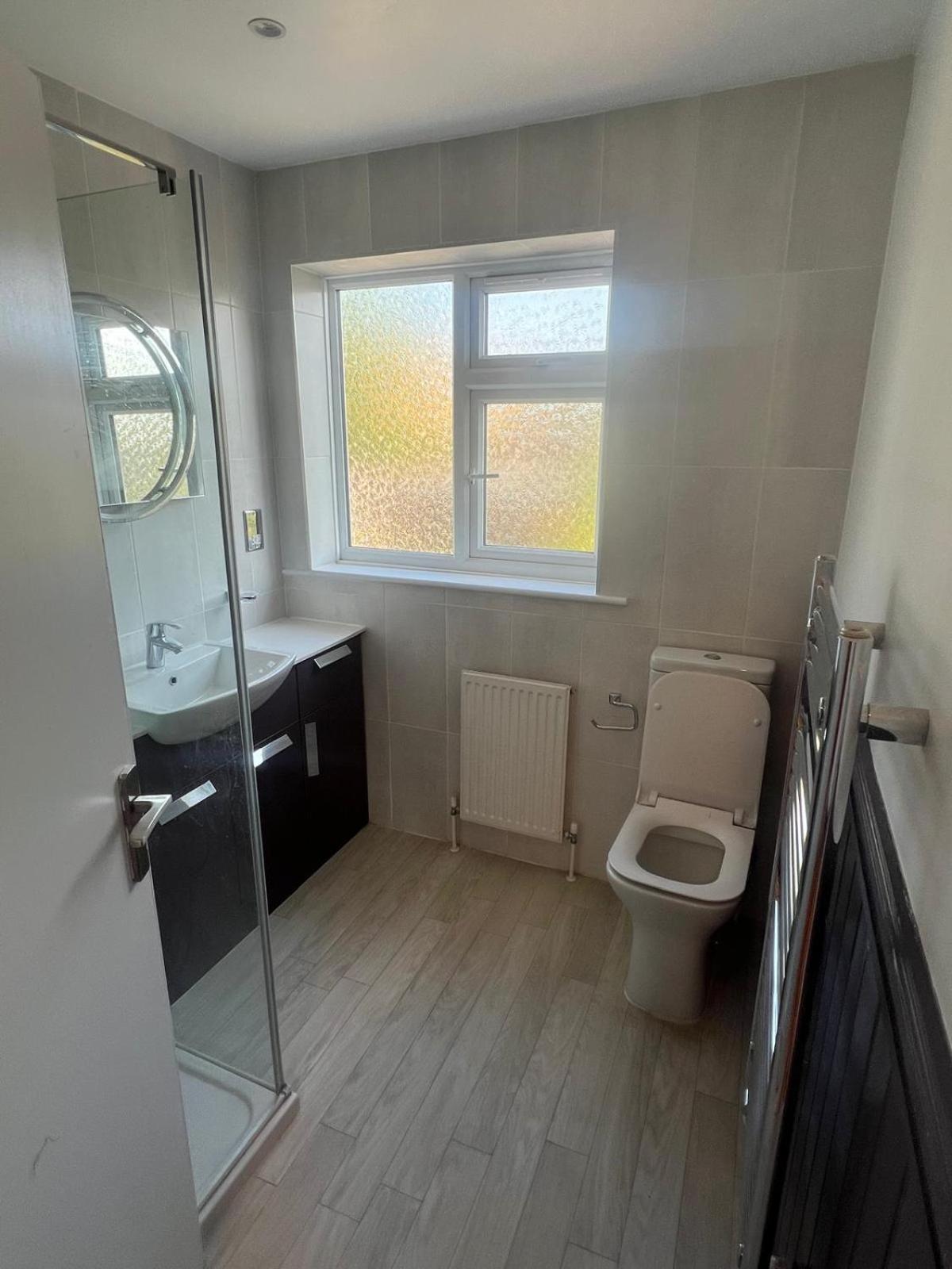 Good Priced Single Rooms In Northolt Exterior foto