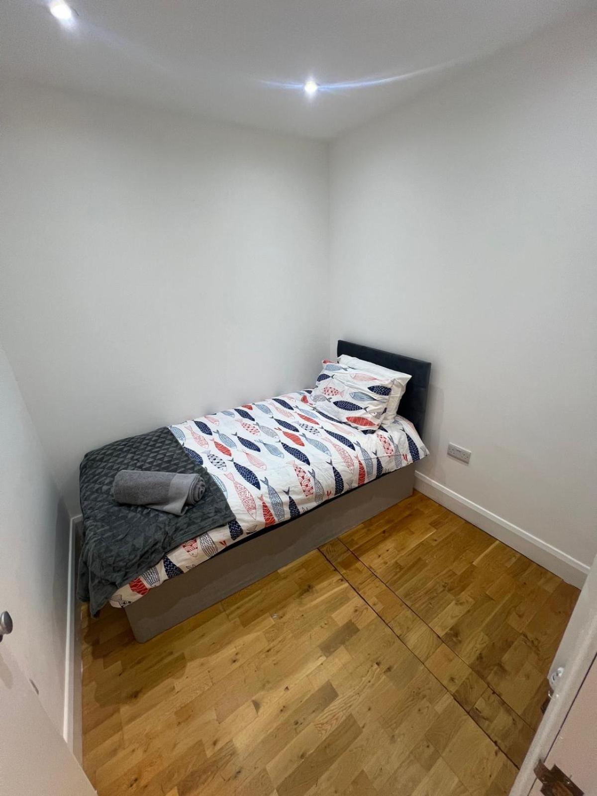 Good Priced Single Rooms In Northolt Exterior foto